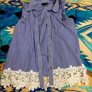 Cute lacy, ruffle tank!